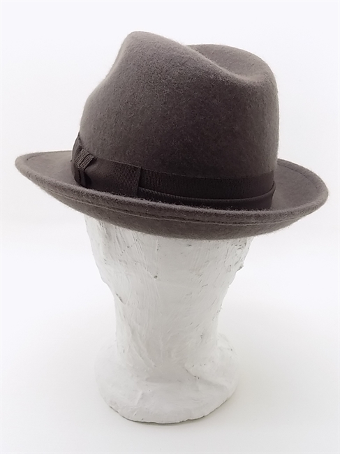 CAPPELLO IN FELTRO MARRONE CHIARO