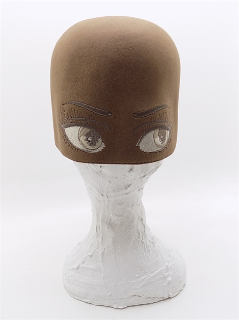 EMOJIHAT FELTRO BEIGE CON OCCHI RICAMATI-en