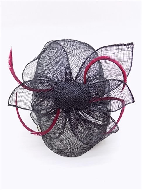 FASCINATOR IN SISAL CON FIORE NERO E PIUME BORDEAUX