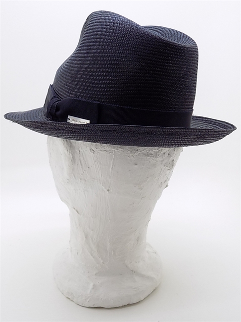GILLES IN PARASISOL CON NASTRO FIOCCO BLU-en