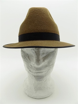 CAPPELLO IN FELTRO DI CASHMERE E ANGORA MARRONE