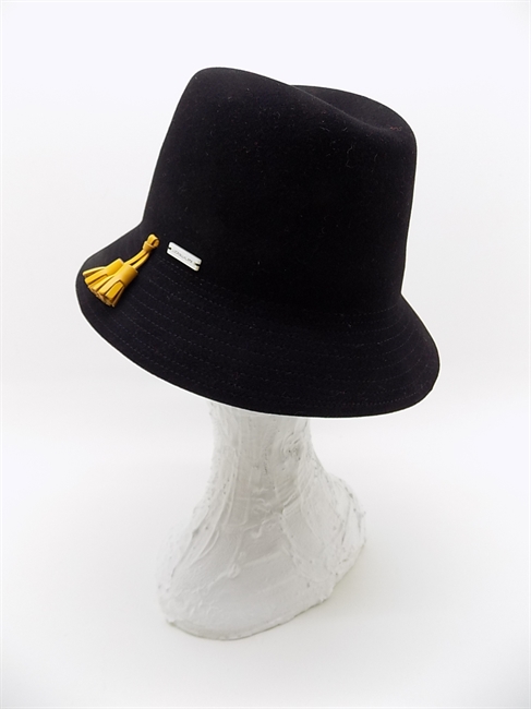 CASUAL VELOUR NERO CON NAPPINE IN PELLE-en