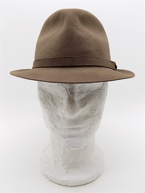 CAPPELLO PLAYER IN FELTRO MARRONE CHIARO CON CINTURINO IN PELLE