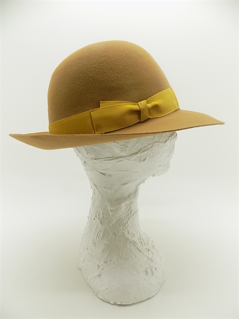 ELEONORA FOLAR FELTRO QUALITA' SUPERIORE BEIGE NASTRO GIALLO