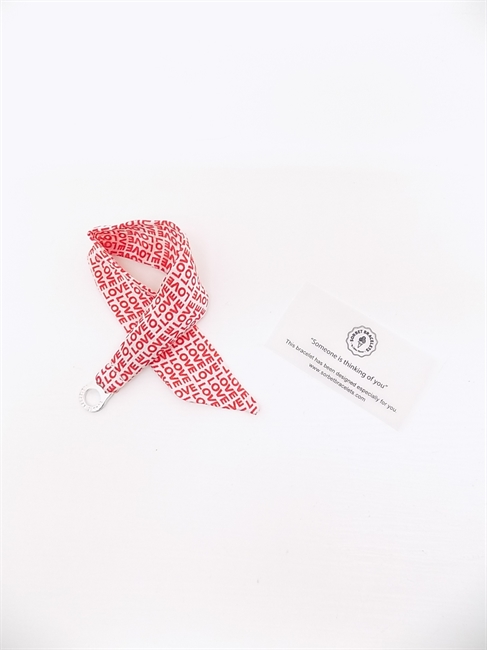 BRACCIALETTI SETA SCRITTA LOVE ROSSA